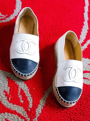 Chanel lambskin leather - ,